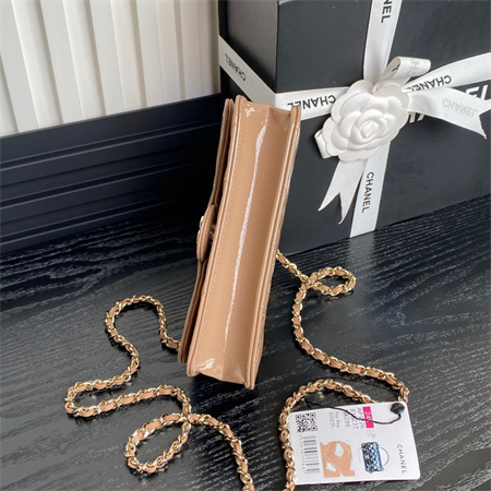 Chanel FLAP PHONE HOLDER WITH CHAIN Patent Calfskin Gold-Tone Metal Beige AP3226