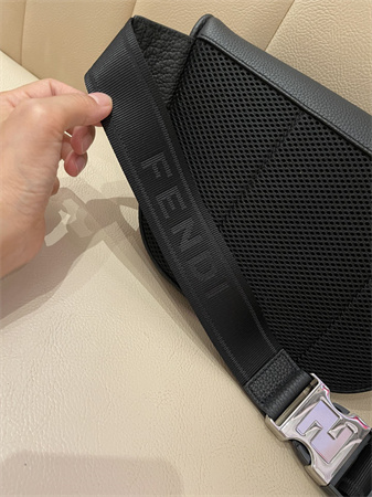 Fen.di Fendi Roma Belt Bag Black Leather