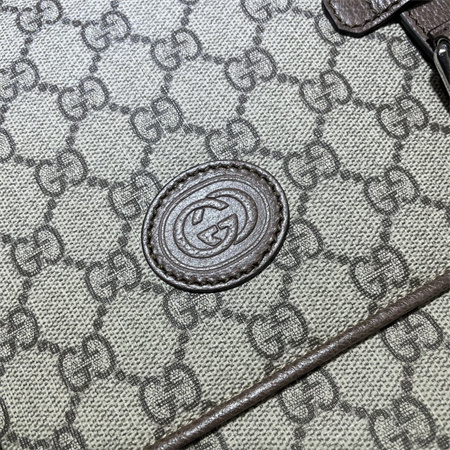 Gu.cci Small messenger bag GG Supreme canvas 658542
