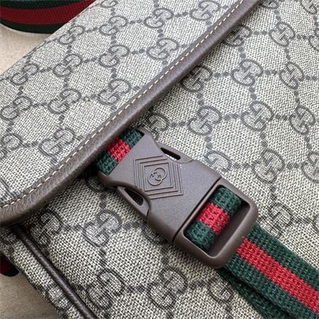 Gu.cci Small messenger bag GG Supreme Canvas 760123