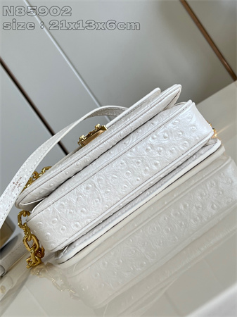 L.V POCHETTE M??TIS EAST WEST Ostrich Leather White N85902