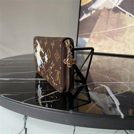 L.V  Zippy Wallet Vivienne Holidays Monogram Canvas M12223