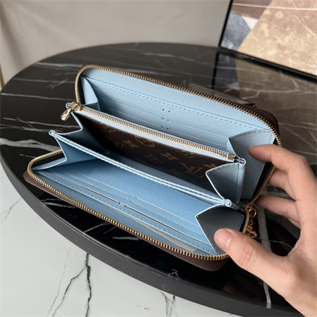 L.V  Zippy Wallet Vivienne Holidays Monogram Canvas M12223