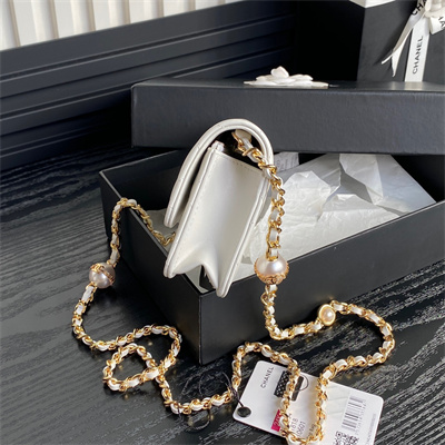 Chanel Flap Phone Holder with Chain Shiny Lambskin, Imitation Pearls & Gold-Tone Metal White AP4284