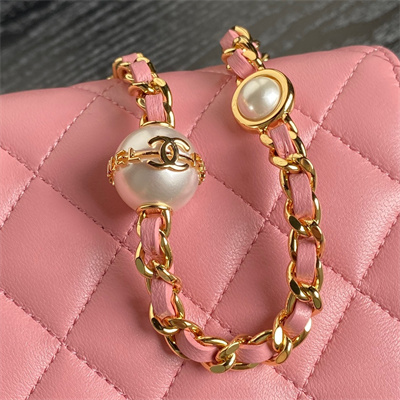 Chanel Flap Phone Holder with Chain Shiny Lambskin, Imitation Pearls & Gold-Tone Metal Pink AP4284