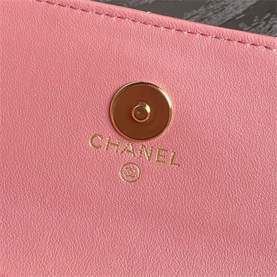 Chanel Flap Phone Holder with Chain Shiny Lambskin, Imitation Pearls & Gold-Tone Metal Pink AP4284