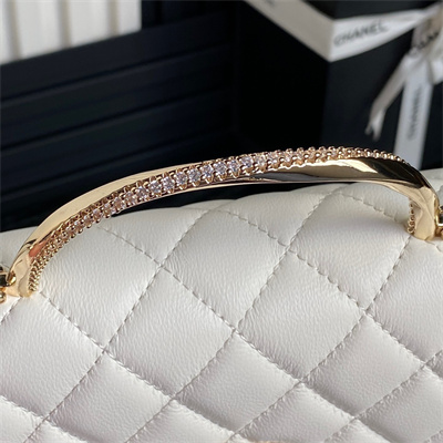 Chanel Clutch with Chain Lambskin, Strass & Gold-Tone Metal White  AP4293