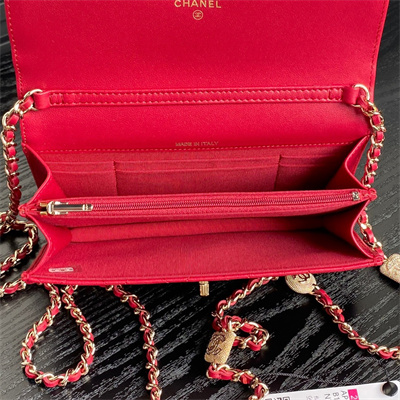Chanel Clutch with Chain Lambskin, Strass & Gold-Tone Metal Red  AP4300