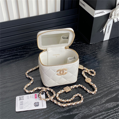 Chanel Small Vanity with Chain Lambskin, Strass & Gold-Tone Metal White AP4302