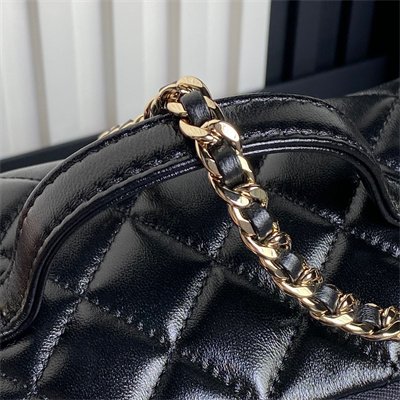 Chanel Vanity Case Shiny Crumpled Lambskin & Gold-Tone Metal Black AS5222