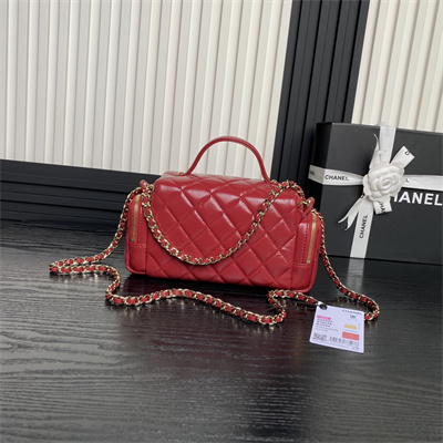 Chanel Vanity Case Shiny Crumpled Lambskin & Gold-Tone Metal Red AS5222