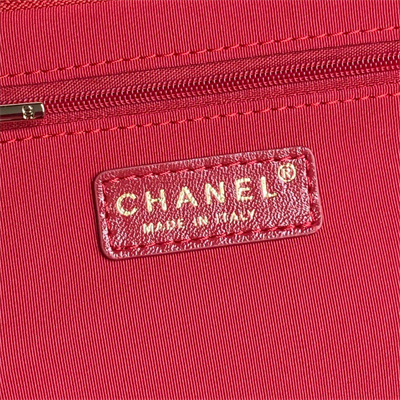 Chanel Vanity Case Shiny Crumpled Lambskin & Gold-Tone Metal Red AS5222