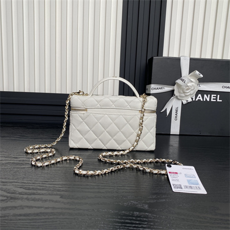 Chanel Long Vanity with chain Grained Calfskin & Gold-Tone Metal White AP4407