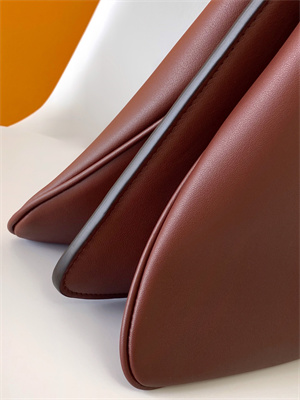 Fen.di Peekaboo Soft Medium Leather Bag Burgundy