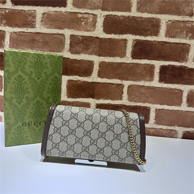Gu.cci Blondie continental chain wallet GG Supreme canvas Brown 725215