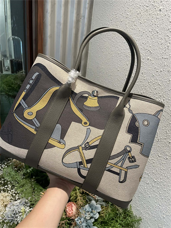 Her.mes  Garden Party 36CM Togo Leather and Graffiti Canvas HS