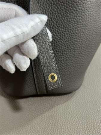 Picotin Lock Bag Taurillon Clemence Leather 18/22CM Gold/Silver Tone Metal In Etain Color HS