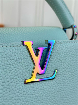 L.V Capucines Mini Bag Taurillon Leather Green M22055