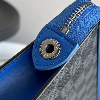 L.V Pochette Voyage MM Damier Graphite Indigo Blue N00088