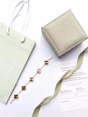 Van Cleef & Arpels Bracelets  37507