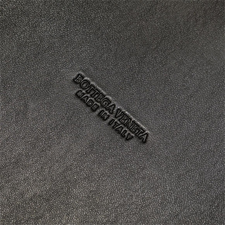 BV Large Andiamo Top handle bag Suede Fondant