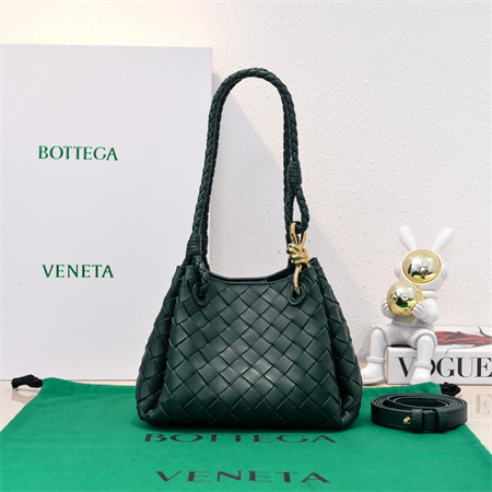 BV Small Parachute Shoulder Bag In Lambskin Emerald
