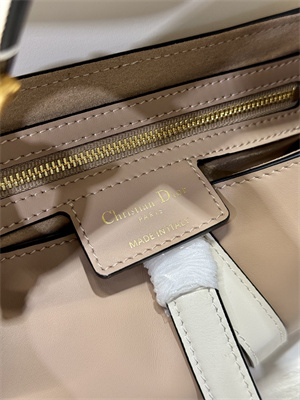 CD Saddle Bag Smooth Calfskin Beige/White