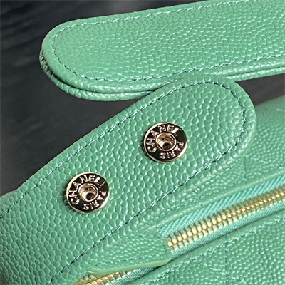 Chanel Small Hobo Bag Grained Calfskin & Gold-Tone Metal Green AP4386