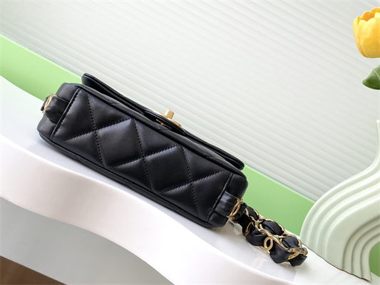 Cha.nel Small Flap Bag Lambskin & Gold-Tone Metal Black AS5174