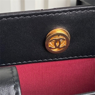 Cha.nel Small Tote Shiny Lambskin & Gold-Tone Metal Black AS5215