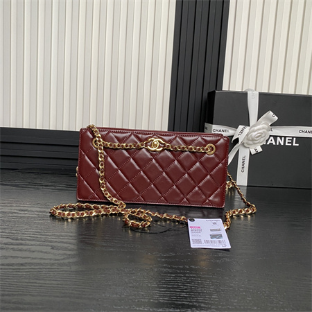 Chanel Clutch Shiny Lambskin & Gold-Tone Metal Burgundy AS5203