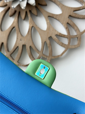 Cha.nel Medium Classic Flap Bag Lambskin Iridescent Metal Green/Blue 01112