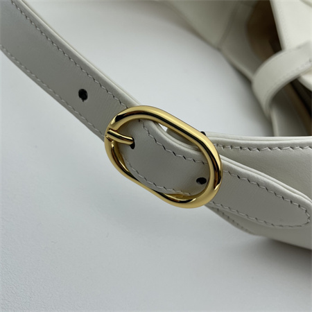 Gu.cci Jackie 1961 Small Shoulder Bag White Smooth Leather 636709