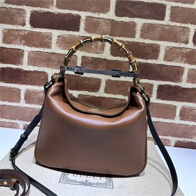 Gu.cci Diana Medium Shoulder Bag Brown Leather 746124