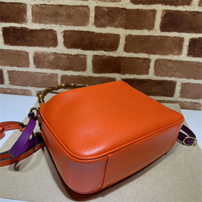 Gu.cci Diana Medium Shoulder Bag Orange Leather 746124