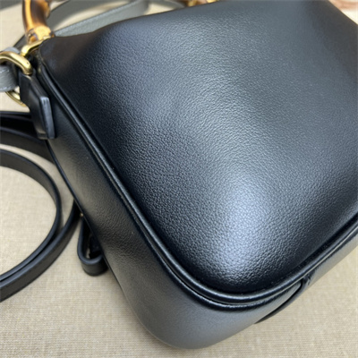 Gu.cci Diana Small Shoulder Bag Black Leather 746251