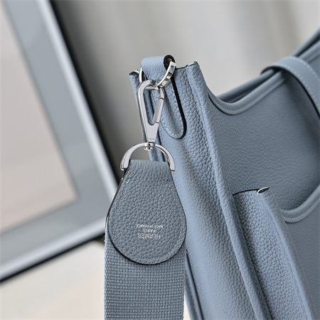 Evelyne III PM  Bag In Bleu Lin(options)