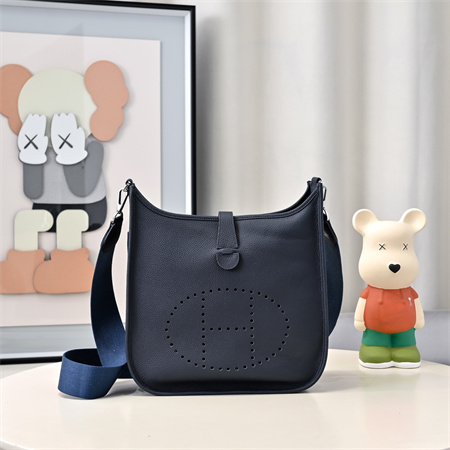 Evelyne III PM Bag In Navy(options)