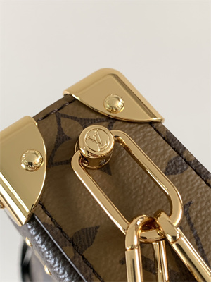 L.V Slim Trunk Monogram Canvas M13147