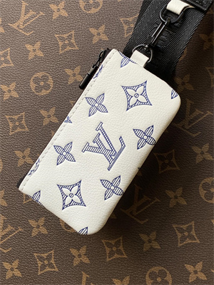 L.V Trio Messenger Bag Monogram Shadow calf leather  White/Navy Blue M24754