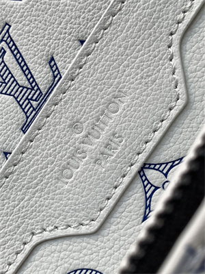 L.V Trio Messenger Bag Monogram Shadow calf leather  White/Navy Blue M24754