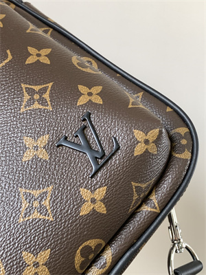 L.V Avenue Slingbag Monogram Macassar Canvas M46327