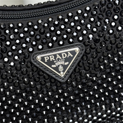 Prada  Re-Edition 2000 mini-bag With Diamond All Black 1NE515
