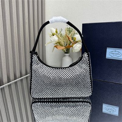 Prada  Re-Edition 2000 mini-bag With Diamond Black 1NE515