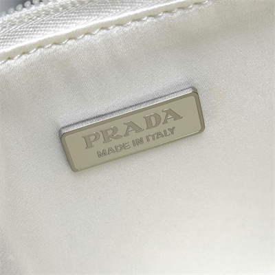 Prada  Re-Edition 2000 mini-bag With Diamond White 1NE515