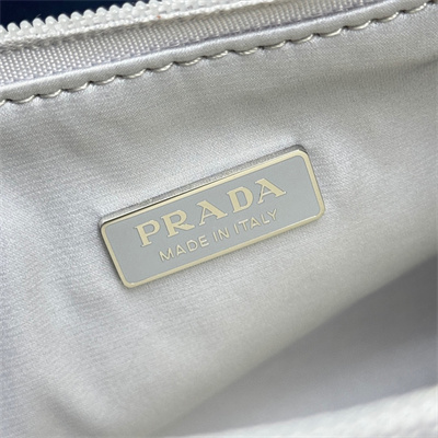 Prada  Re-Edition 2000 mini-bag With Diamond Silver 1NE515