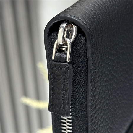 Prada Grained Leather Wallet Black 2ML317