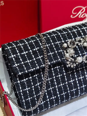 Roger Vivier Efflorescence Clutch In Tweed Black