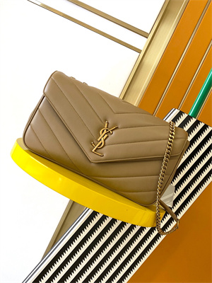 Y.S.L LOULOU Medium in MATELASSÉ lambskin Gold Tone Metal