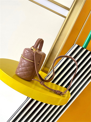 Y.S.L Vanity Case In Quilted Lambskin Dk Pink